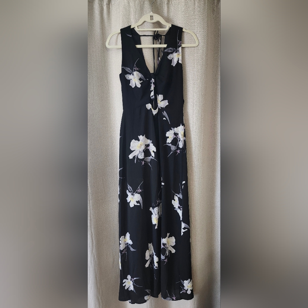 Black floral long dress Medium